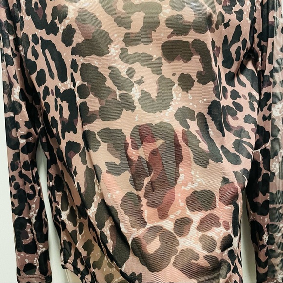 🌸3 for $20 SHEIN Leopard SheerTop long sleeves Size M Animal Print Apparel 🐅 - Picture 10 of 12